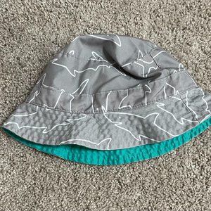 ☀️🦈 Grey and Teal Reversible Sun/Swim Hat with Sharks Size 2-4T 🦈☀️